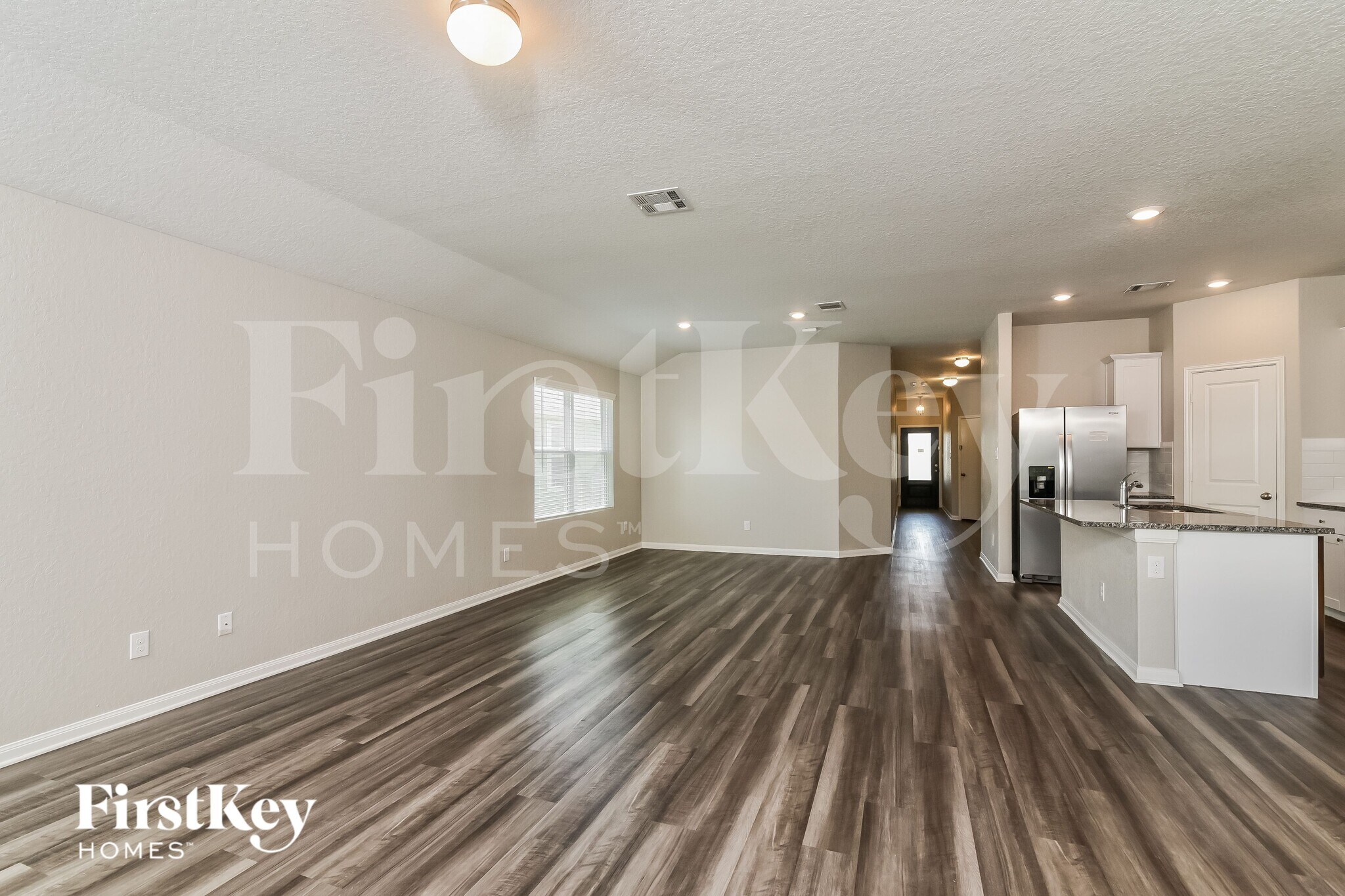 Building Photo - 14935 Cheshire Way