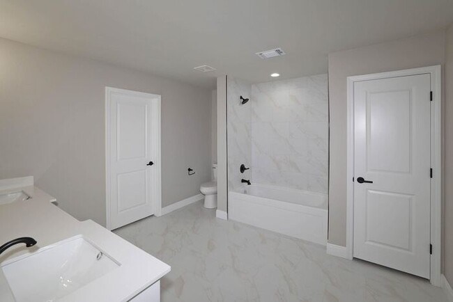 Building Photo - 4709 Scotty Dr