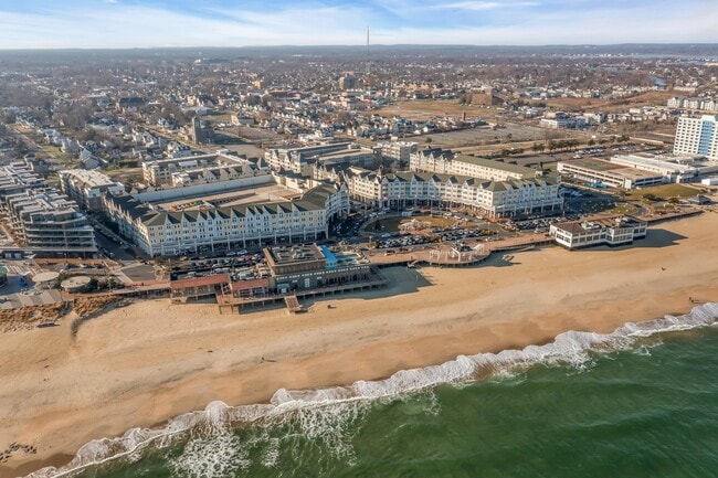 Building Photo - 298 Liberty St