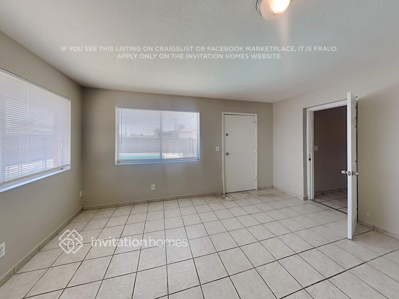 Building Photo - 12449 N 29th Dr