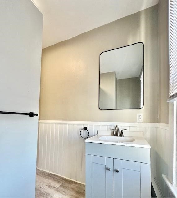 Building Photo - 653 Brock Ave