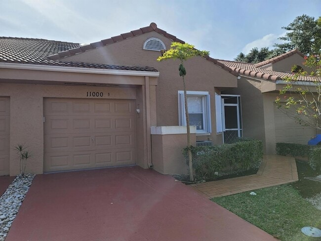 Building Photo - 11000 Ladera Ln