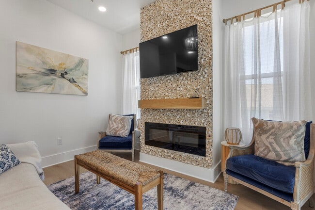 Building Photo - 1472 Georgia Pl