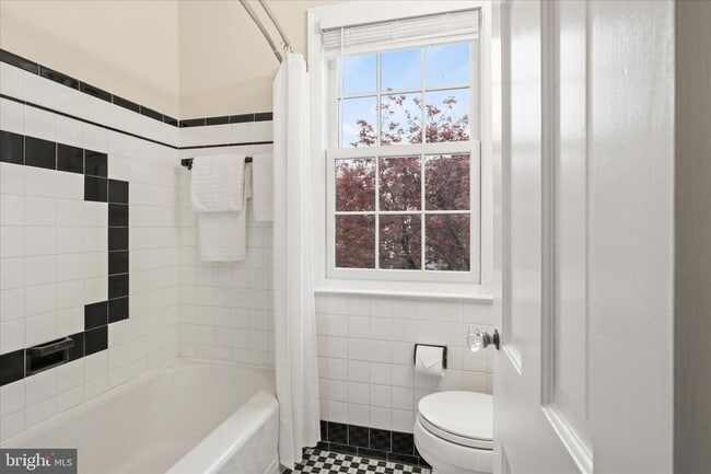 Building Photo - 414 Jefferson St