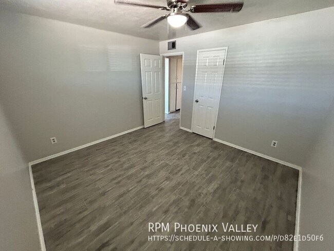 Building Photo - 4837 E Willetta St