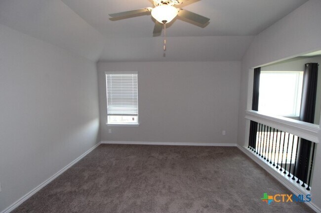 Building Photo - 6307 Verde Dr