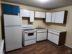 Building Photo - Birch St Duplex