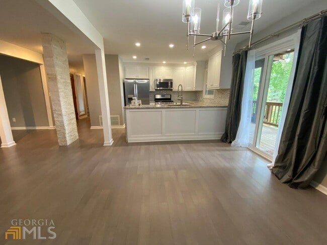 Building Photo - 279 Quail Run