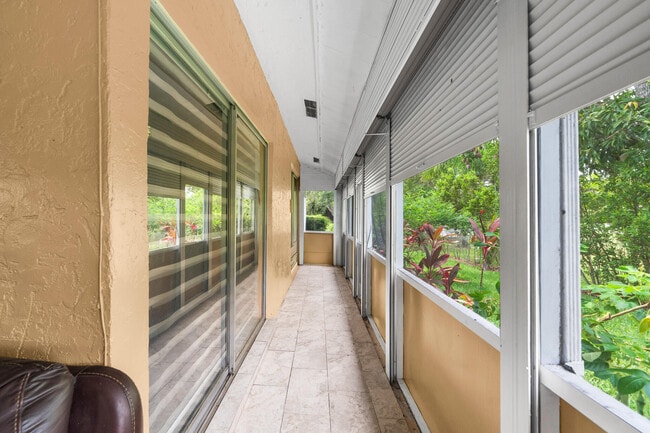 Building Photo - 5557 N Cameo Dr