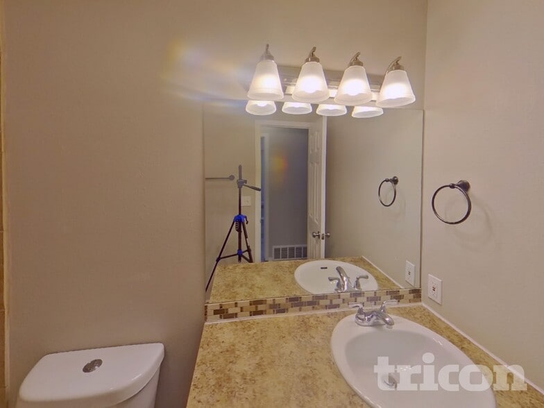 Building Photo - 1875 Swearinger Dr