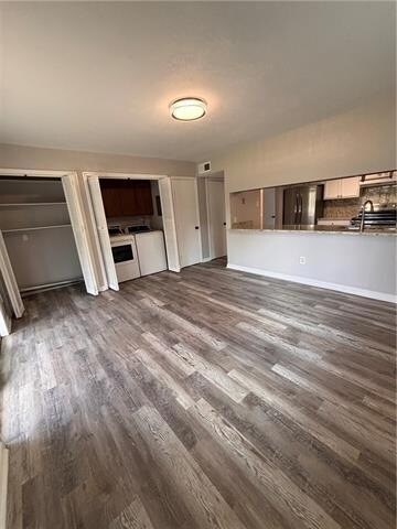 Building Photo - 4640 Fairfield St