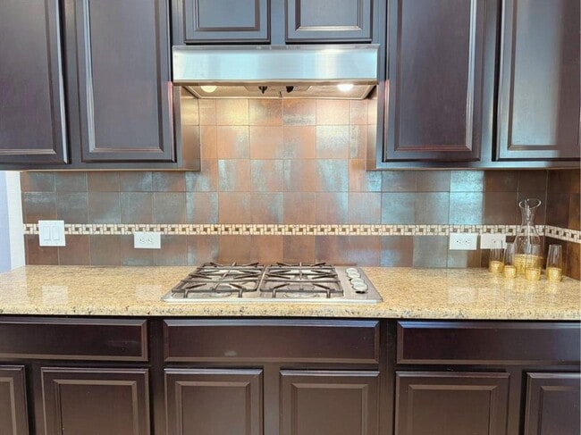 Building Photo - 323 Chisholm Trail