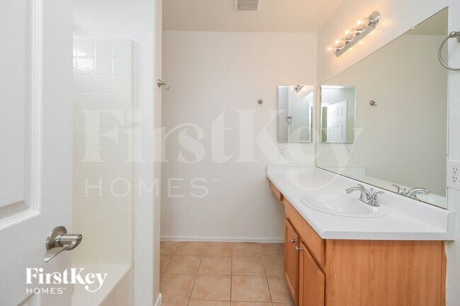 Building Photo - 6745 E Lush Vista View