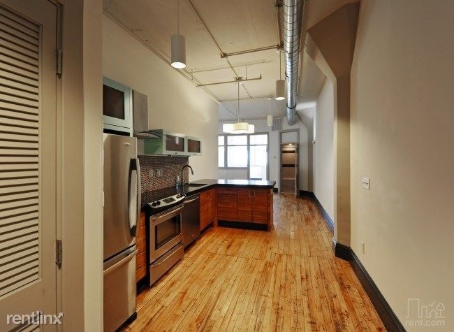 Building Photo - 1709 E Clay St