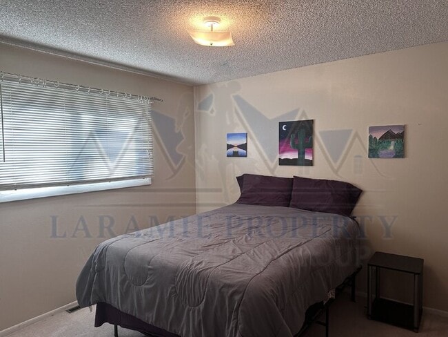 Building Photo - 1202 Mitchell St