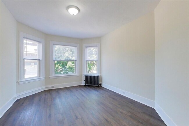 Building Photo - 41 Almy St