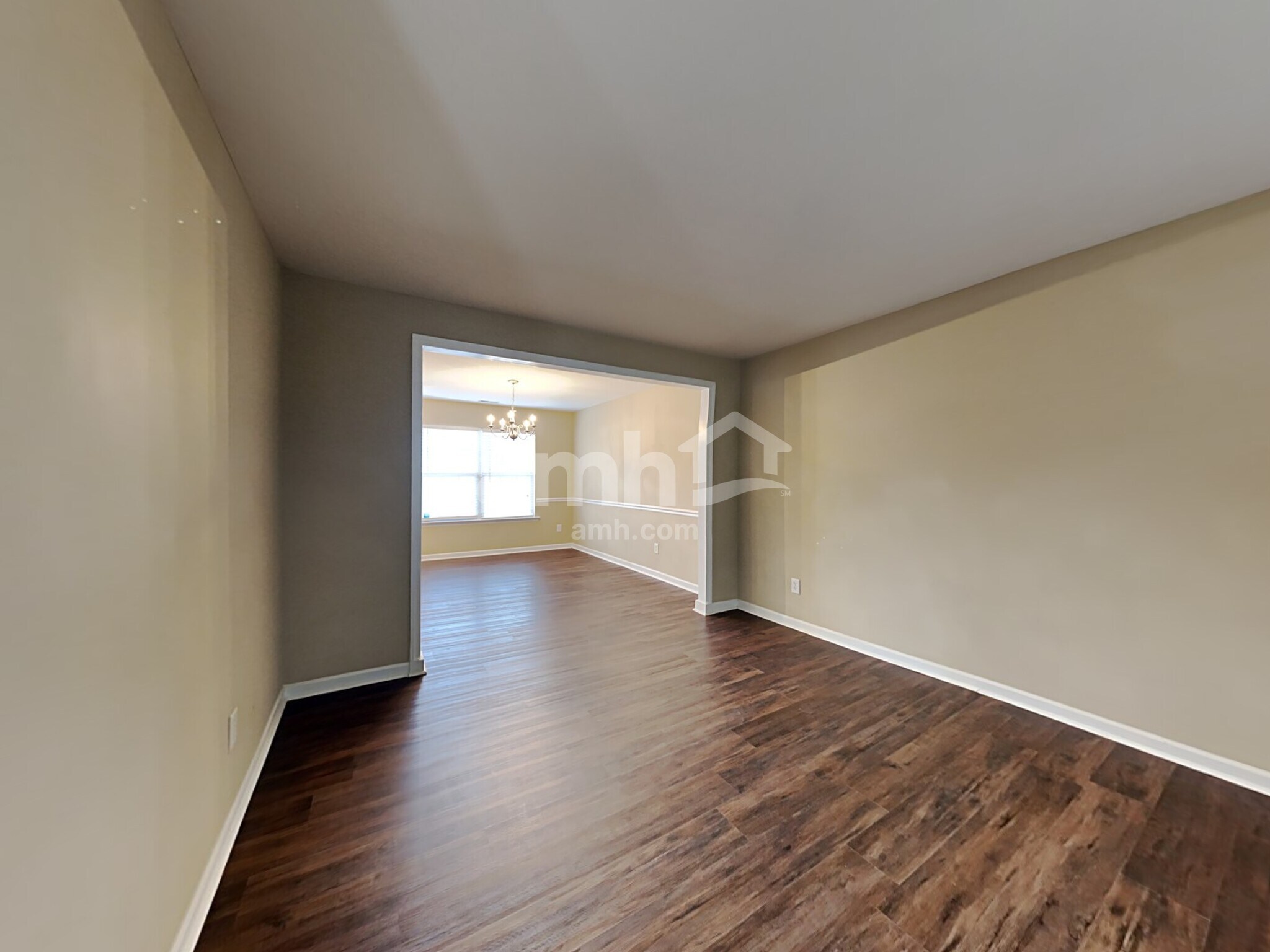 Building Photo - 5152 Chasteal Trl