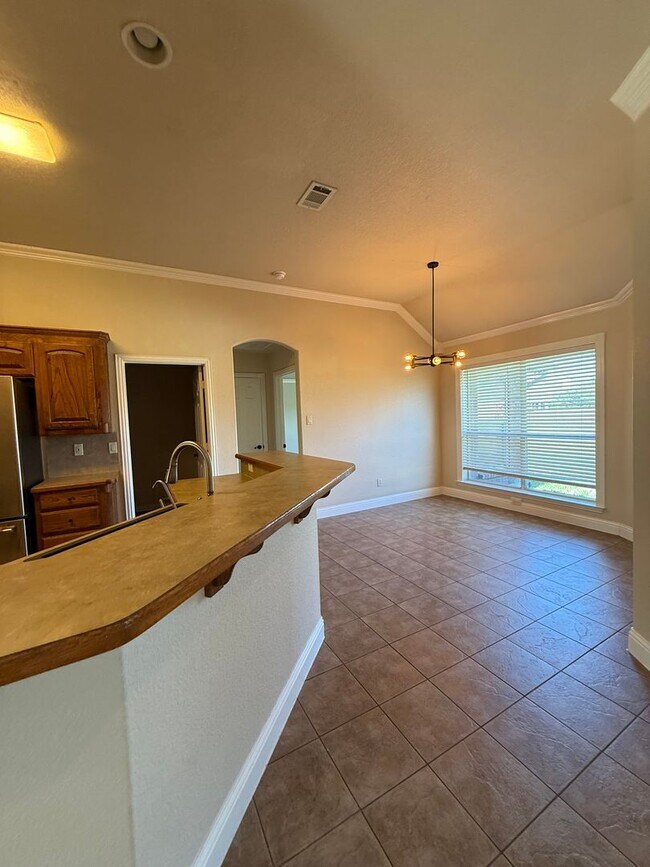 Building Photo - 5 bedroom - Great OUTDOOR LIVING - ALEDO ISD