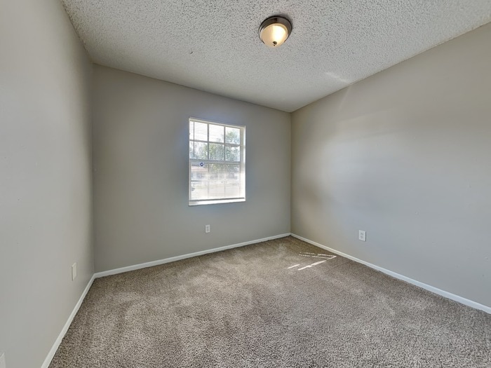 Building Photo - 610 Charter Ct