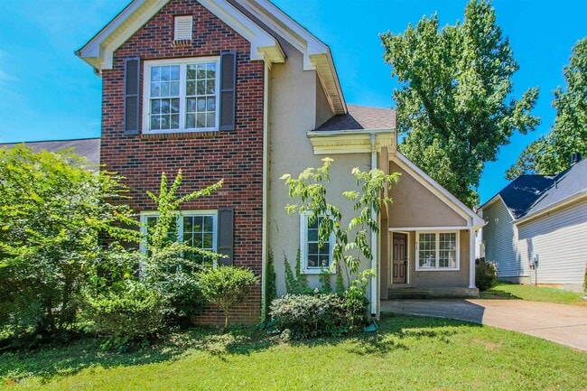 Primary Photo - 619 W Manor