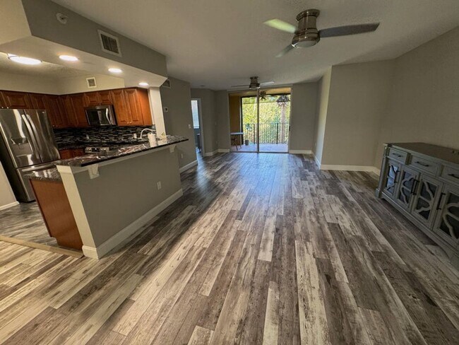 Primary Photo - 300 Scotia Dr