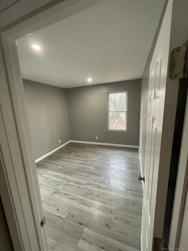 Building Photo - 431 Dixwell Ave