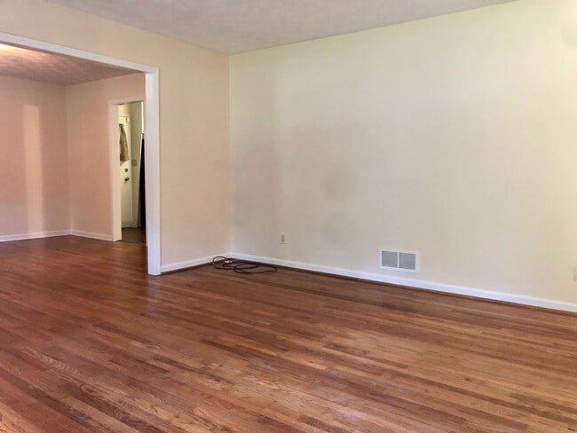 Building Photo - Stepless ranch home in Mableton