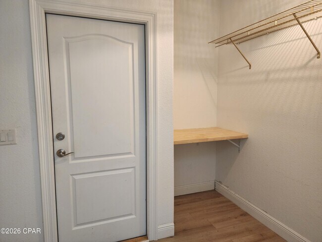 Building Photo - 114 Heather Dr