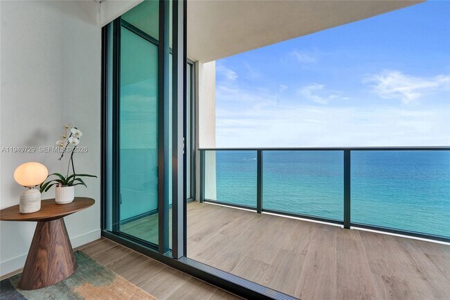 Building Photo - 900 N Ocean Blvd