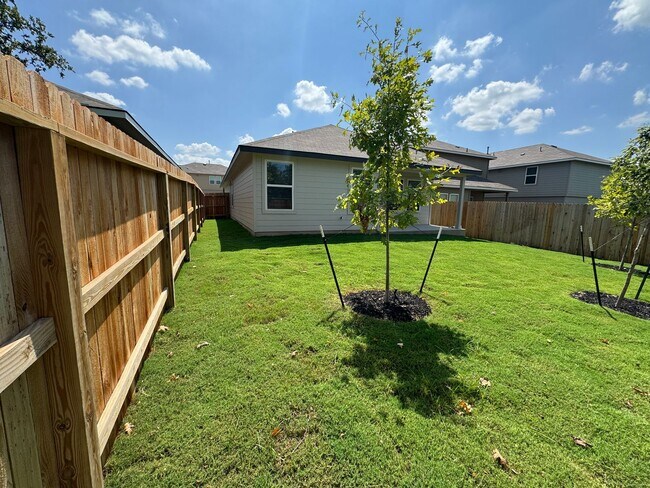 Building Photo - ONE STORY | 3 BEDROOM | 2 BATH | BUILT 2024 | RIVERSTONE AT WESTPOINT