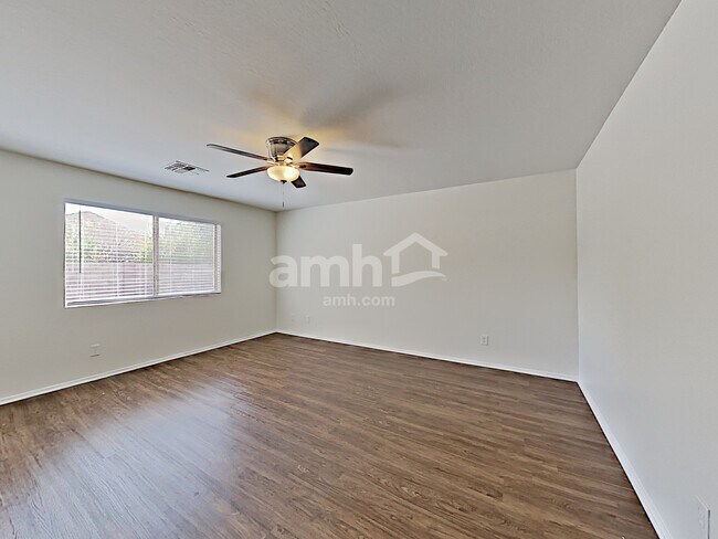 Building Photo - 10525 W Hughes Dr