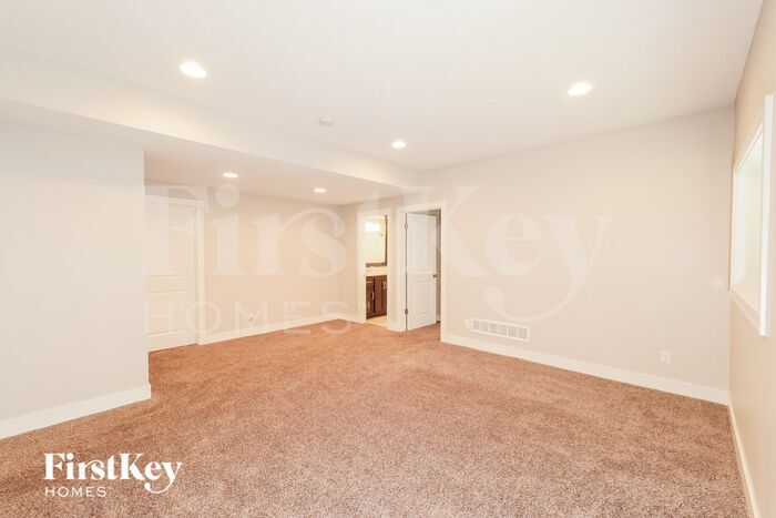 Building Photo - 1128 Blackpool Dr