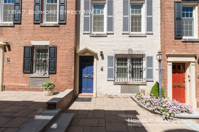 Building Photo - 1847 Biltmore St NW