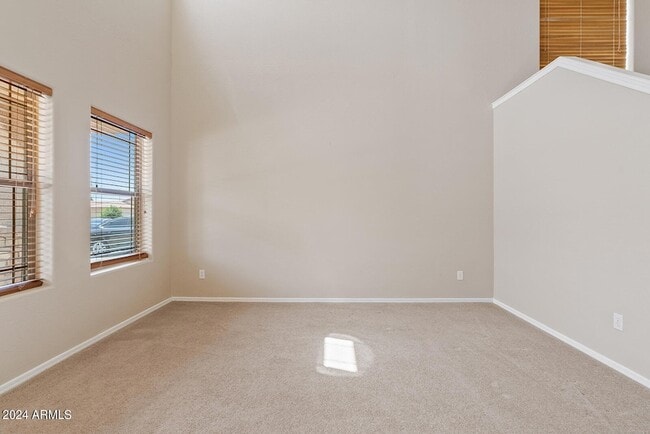 Building Photo - 15410 N 169th Ln