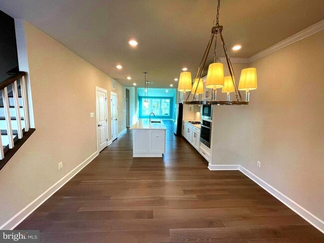 Building Photo - 33789 Freeport Dr