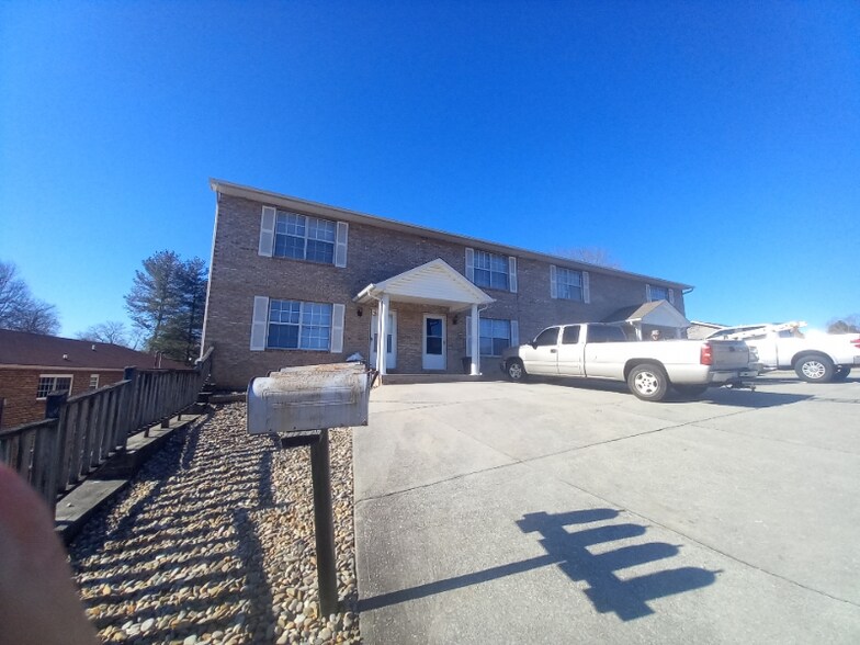 Building Photo - 317 Bailey Rd