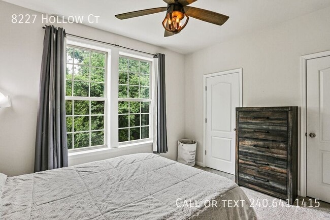 Building Photo - 8227 Hollow Ct