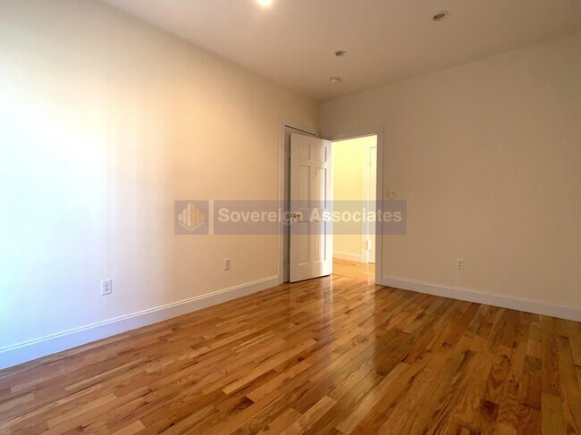 Building Photo - 270 Fort Washington Ave