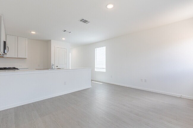 Building Photo - 6749 Marble Rdg