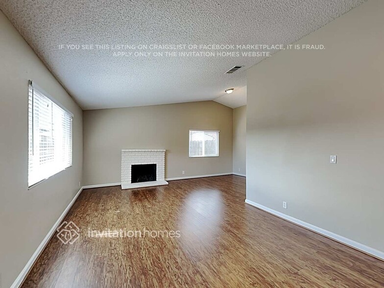 Building Photo - 604 Tule Goose Dr