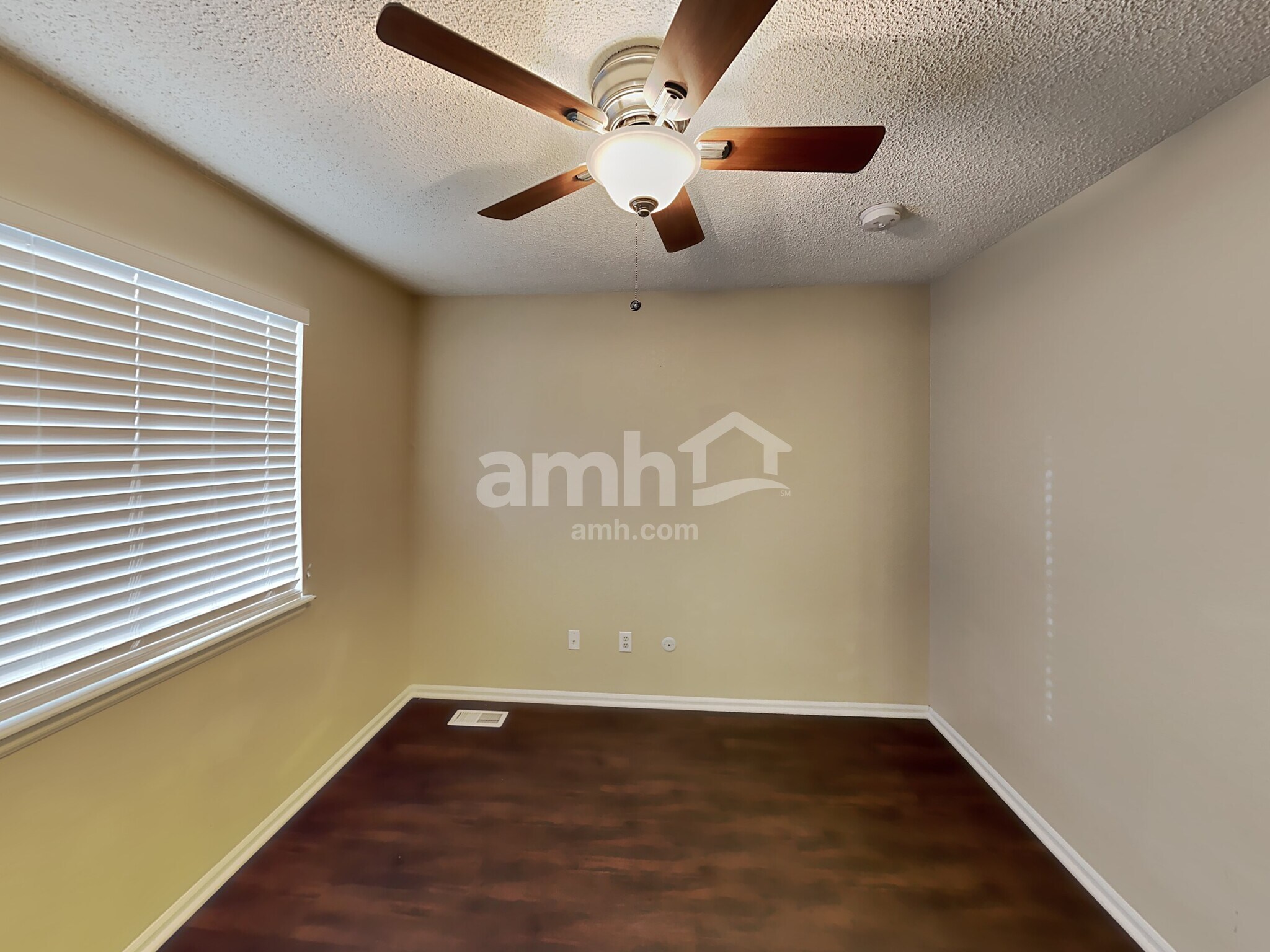 Building Photo - 11468 River Run Pky