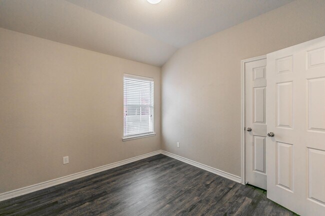 Building Photo - Single story 4 bedroom in Marine Creek Ranch