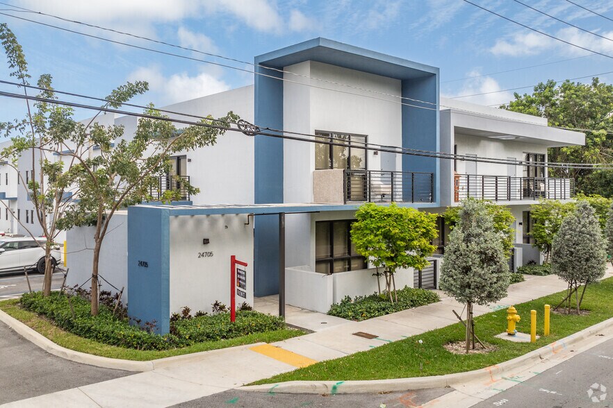 24705 SW 129th Ave - Building Photo - 24705 SW 129th Ave