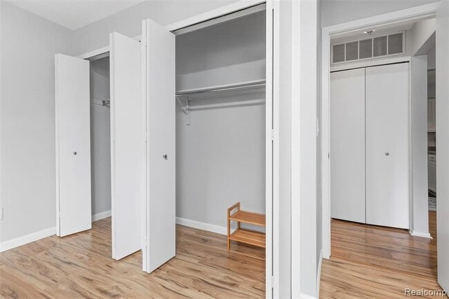 Building Photo - 2620 Greenstone Blvd