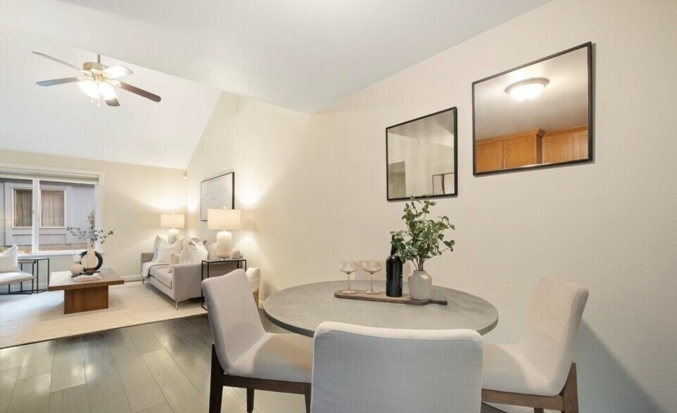 Building Photo - 4300 NE Sunset Blvd