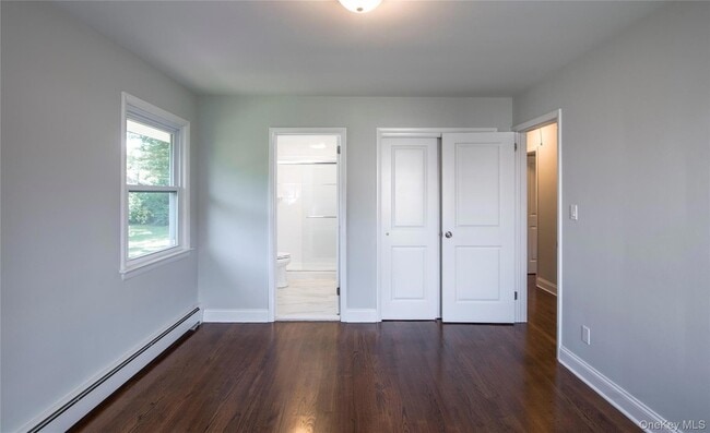 Building Photo - 16 Elmwood Dr