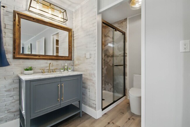 Building Photo - Highly Desirable Double Wide 55+ Home in Rancho Escondido!