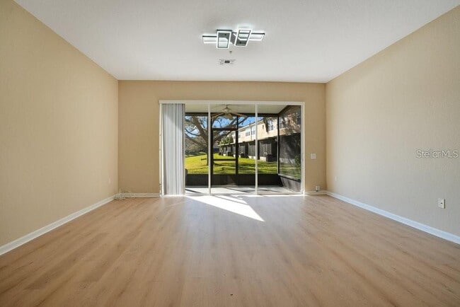 Building Photo - 3393 Shallot Dr