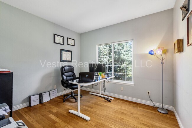 Building Photo - 2157 Maples Pl