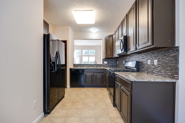 Building Photo - 2652 Harrison Ln